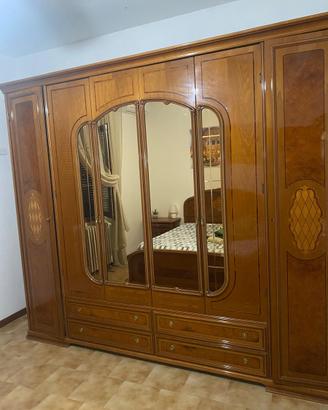 Armadio classico 6 ante con specchi e cassetti