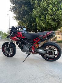 Hypermotard 796