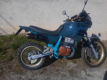 Honda Dominator 650