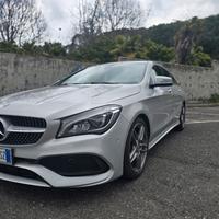 Mercedes Benz CLA Shooting brake 200 d Premium