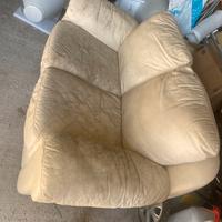 Divano pelle beige due posti