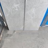 Gres effetto marmo lucido ed effetto pietra