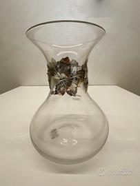Vaso in cristallo con decorazioni in argento