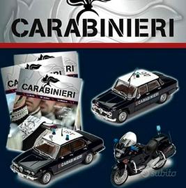 CARABINIERI: auto, moto, mezzi, elicottero