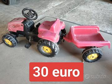 trattore rosso