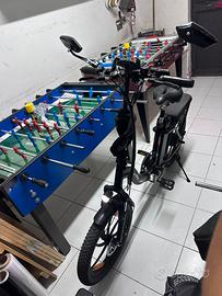 Bici Bicicletta elettrica con accelleratore