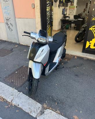 Peugeot Tweet 125 NUOVO 2026 euro 5 - PERMUTE