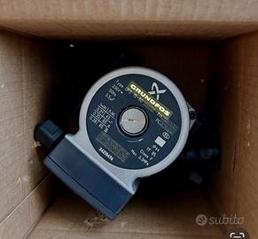 Circolatore Pompa grundfos UPS Type UPS 15-60