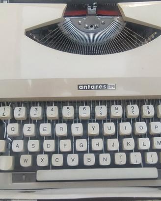 macchina da scrivere capri tenuta bene