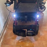 Sedia a rotelle elettrica