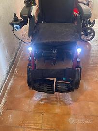 Sedia a rotelle elettrica