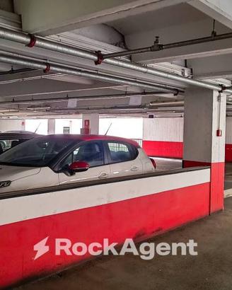 POSTI AUTO IN BUSINESS CENTER