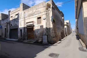 Fabbricato in pieno centro da ristrutturare