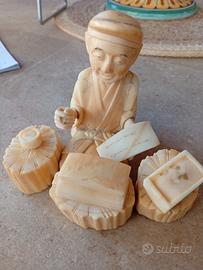 antica scultura giapponese in materiale pregiato 