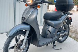 Scooter Aprilia Scarabeo 50