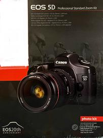 EOS 5D Professional Standard Zoom Kit