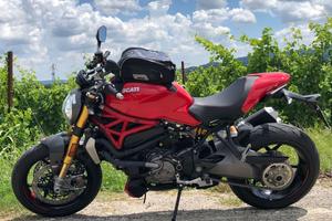 Ducati Monster 1200S
