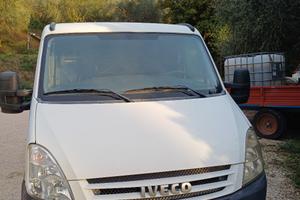 daily iveco mini van