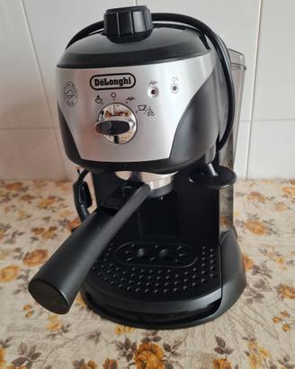 Macchina caffè de longhi cialde e cappuccinatore