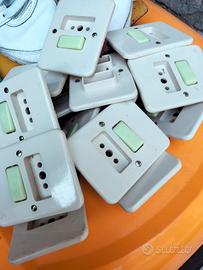 materiale elettrico 