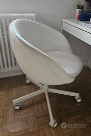 Sedia girevole IKEA SKRUVSTA Ysane bianca