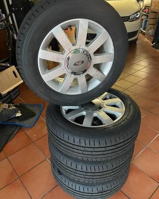 CERCHI LEGA FORD CON GOMME 195/60/15 88H