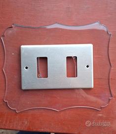 mascherine sotto interruttori