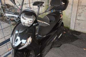 Beverly 300 2024