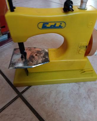 macchina per cucire EDI