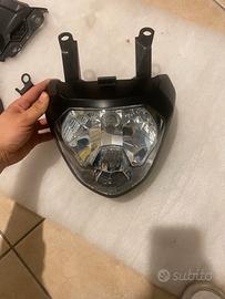 Faro mt 07 2014 / 2017 e plastiche