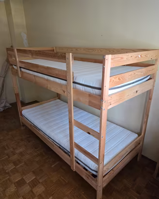 letto a castello con materassi 