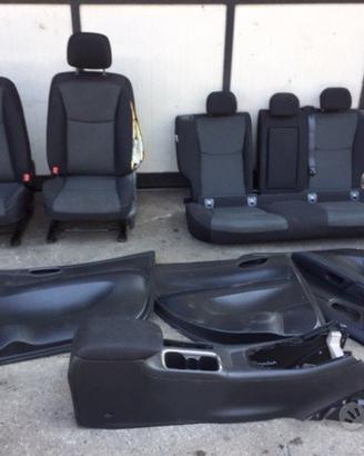 Sedili interno Nissan Pulsar 2017 5p nero grigio