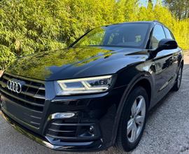 AUDI Q5 2.0 TFSI quattro S tronic S line plus