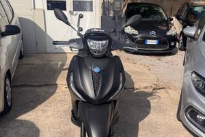 Piaggio Beverly 400