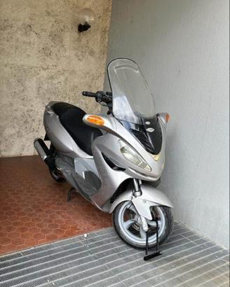 Pezzi vari Malaguti Madison 250