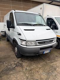 IVECO CASSONE ATTREZZATO DAILY