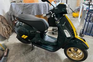Piaggio Vespa 300 GTS - 2021