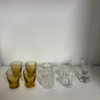 Lotto vecchi bicchierini da liquore