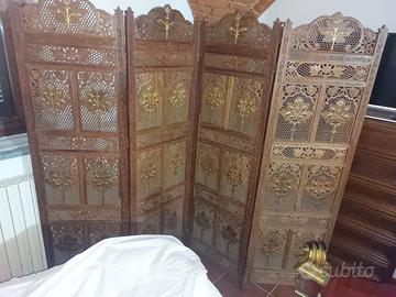 Paravento vintage in legno intagliato