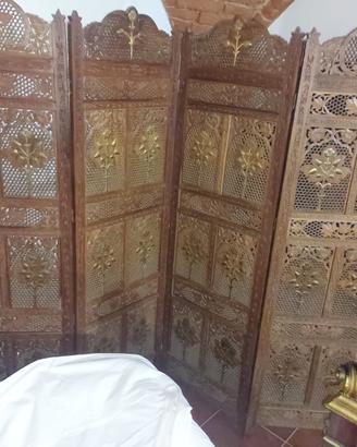 Paravento vintage in legno intagliato