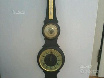 Orologio da parete in legno nero