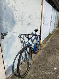 Bici con manubrio piccolo 28”