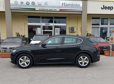 Alfa Romeo Stelvio 2.2 Turbodiesel 180 CV AT8 RWD 