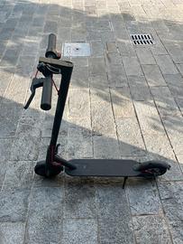 Monopattino elettrico Xiaomi m365 pro