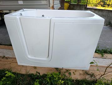 Vasca da Bagno con sportello per anziani