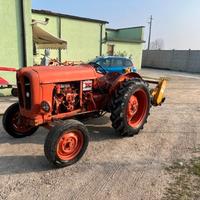Trattore. fiat frutteto unico modello