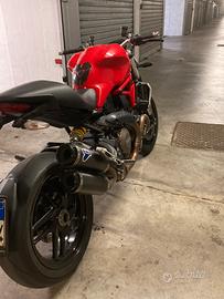 Ducati Monster 1200