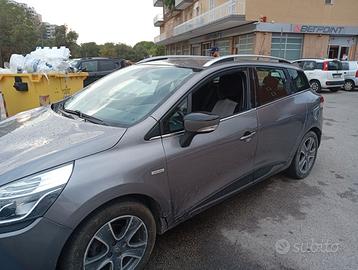 RENAULT CLIO SPORTER 110000 5600€