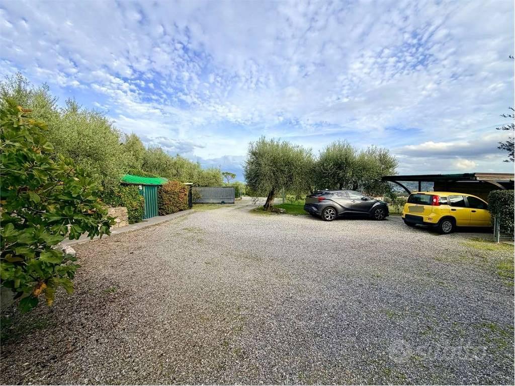 Rustico / Casale di 160 m² con più di 5 locali e p - Vista 4