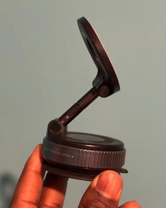 Supporto Smartphone Magnetico con Ventosa a Vuoto